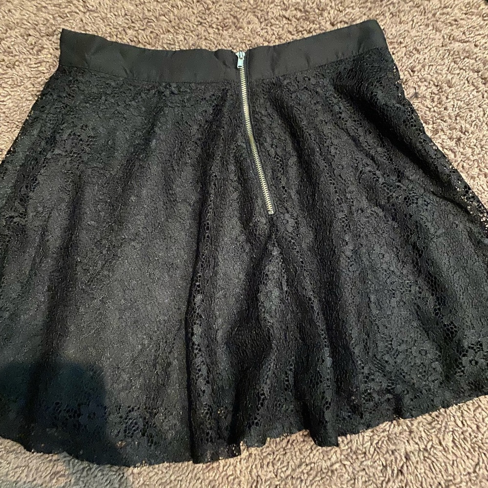 skirt - Picture 3 of 4